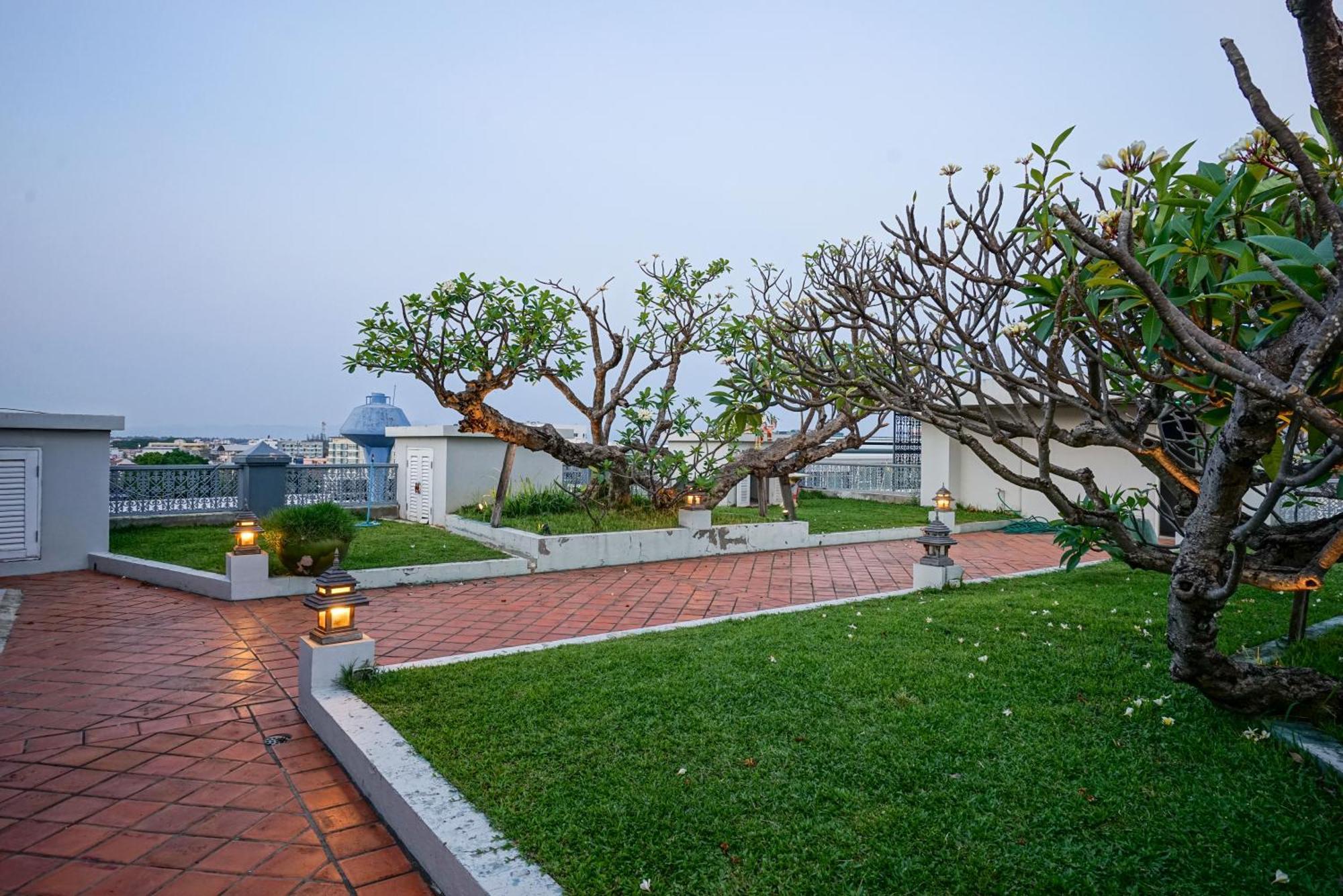 At Pingnakorn Nimman Hotel Chiang Mai Zewnętrze zdjęcie